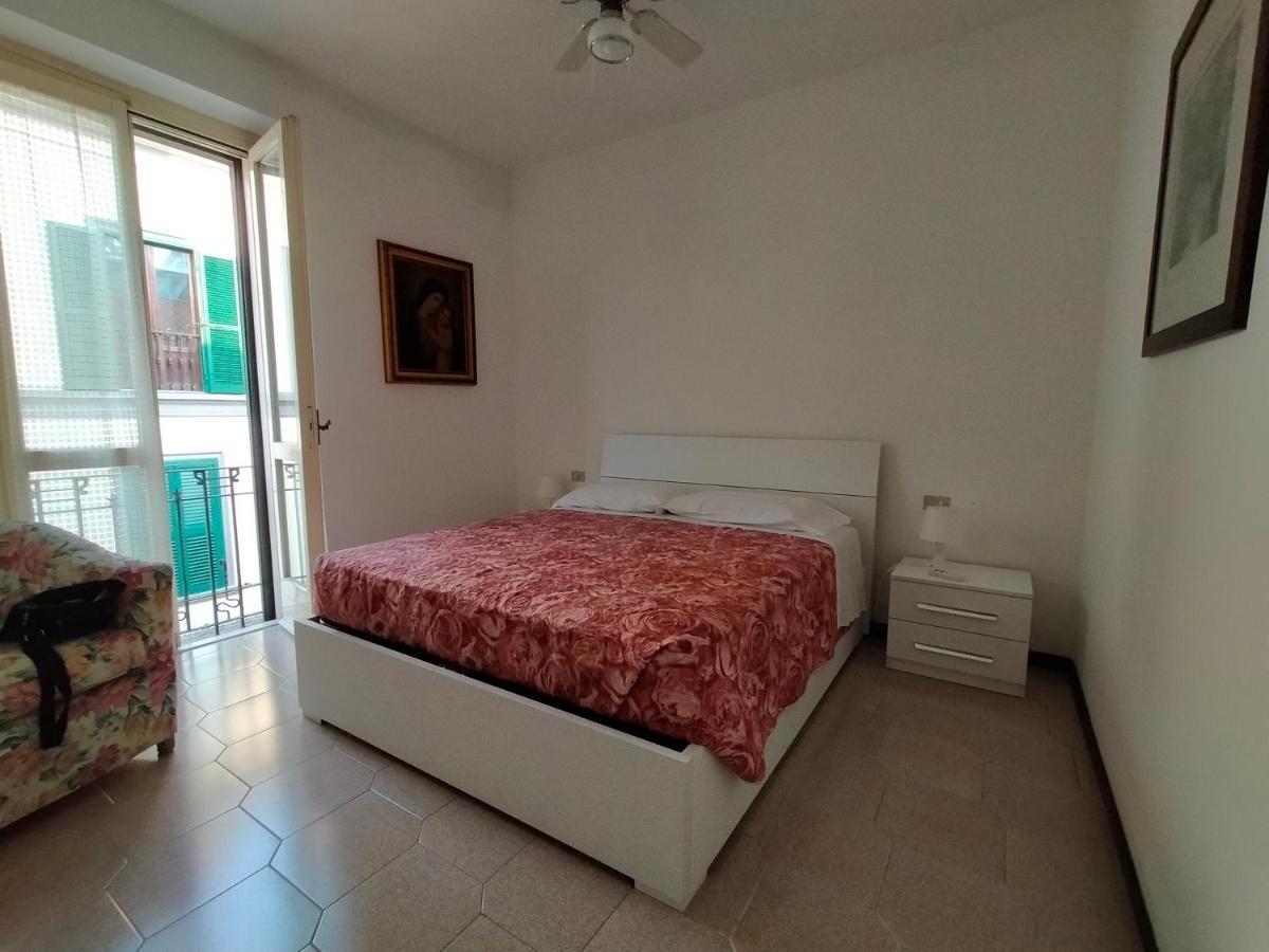 Central Guesthouse Cir 015146-Cni-01484 Милан Экстерьер фото